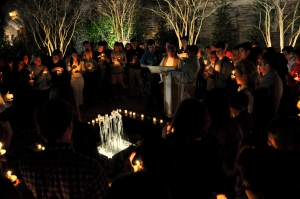 Loyola community gathers at 9/11 Memorial Garden for Boston prayer vigil